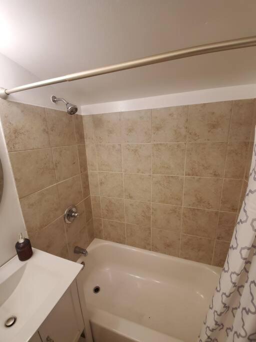 Beachy Bay Breeze Bungalow 2Br With Parking And Close To Many Amenities. West Haven Extérieur photo