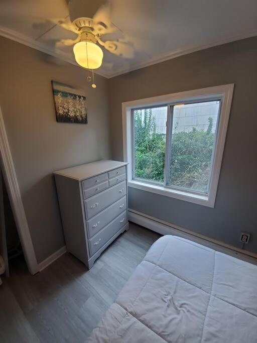 Beachy Bay Breeze Bungalow 2Br With Parking And Close To Many Amenities. West Haven Extérieur photo
