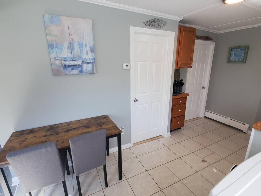 Beachy Bay Breeze Bungalow 2Br With Parking And Close To Many Amenities. West Haven Extérieur photo